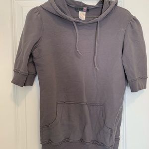 Women’s Short-Sleeve Hoodie Size S